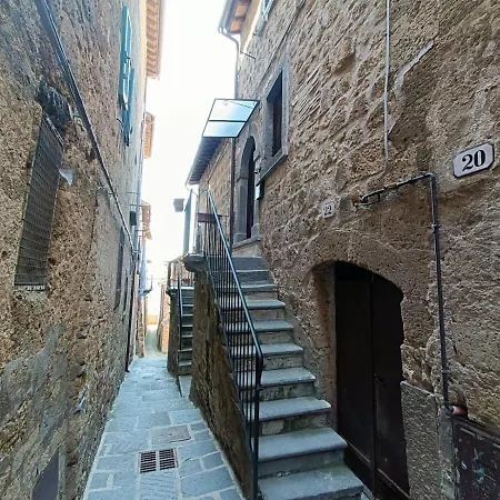 Casa Vacanze Porta Di Valle Bagnoregio Exterior photo