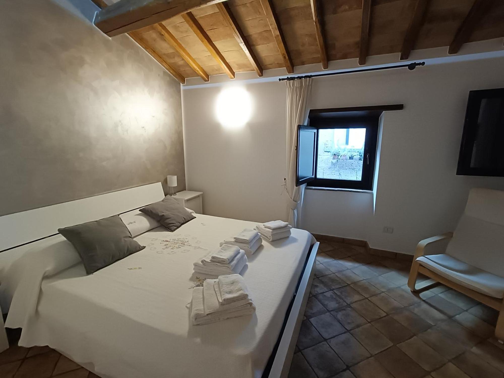 Porta Di Valle Apartment *